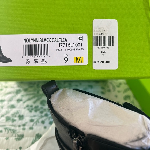 NWT Sam Edelman Nolynn Boots - size 9 in black calf leather - Picture 5 of 6